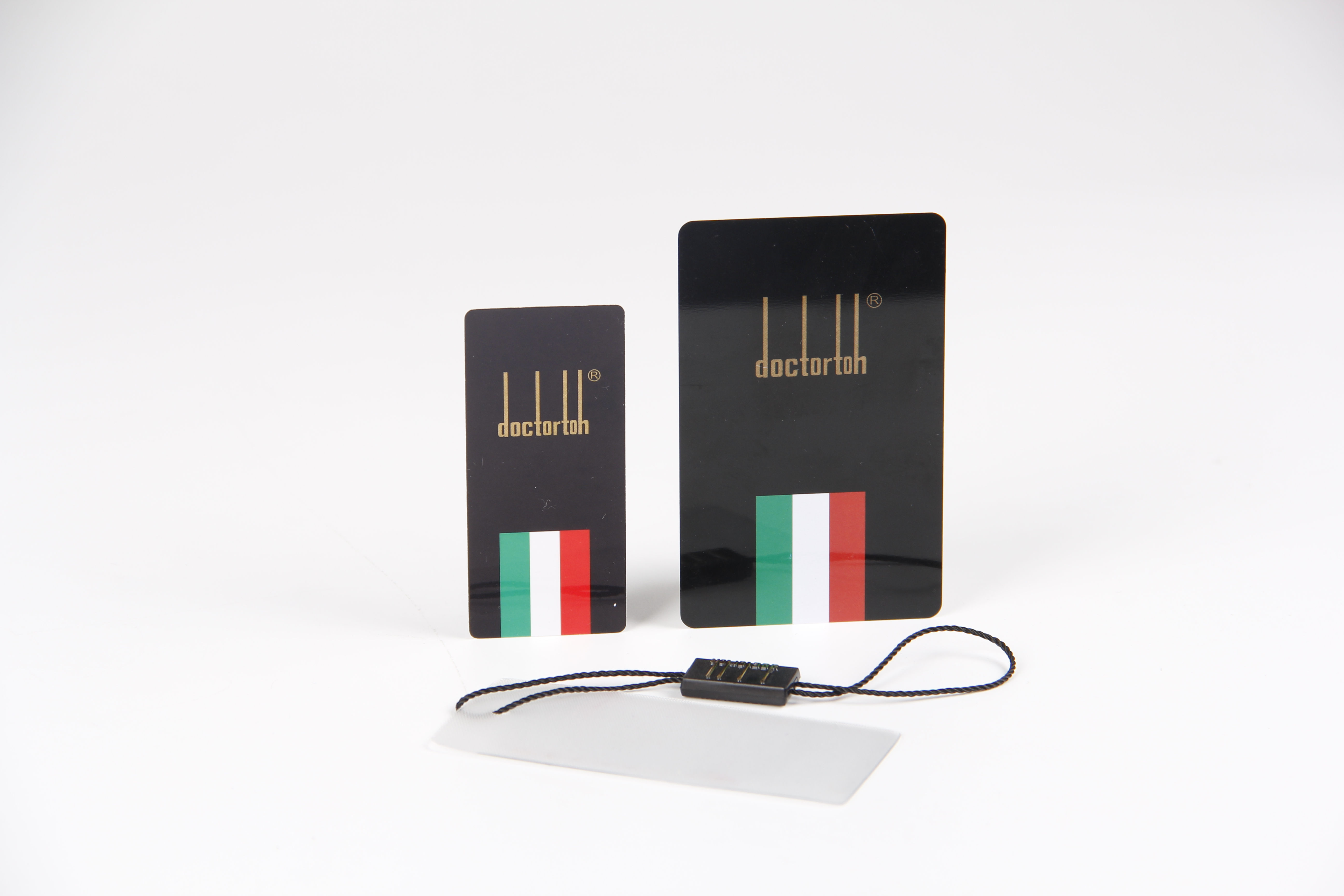 駿業包裝是專業的襯衫吊牌廠家 駿業包裝是專業的襯衫吊牌廠家