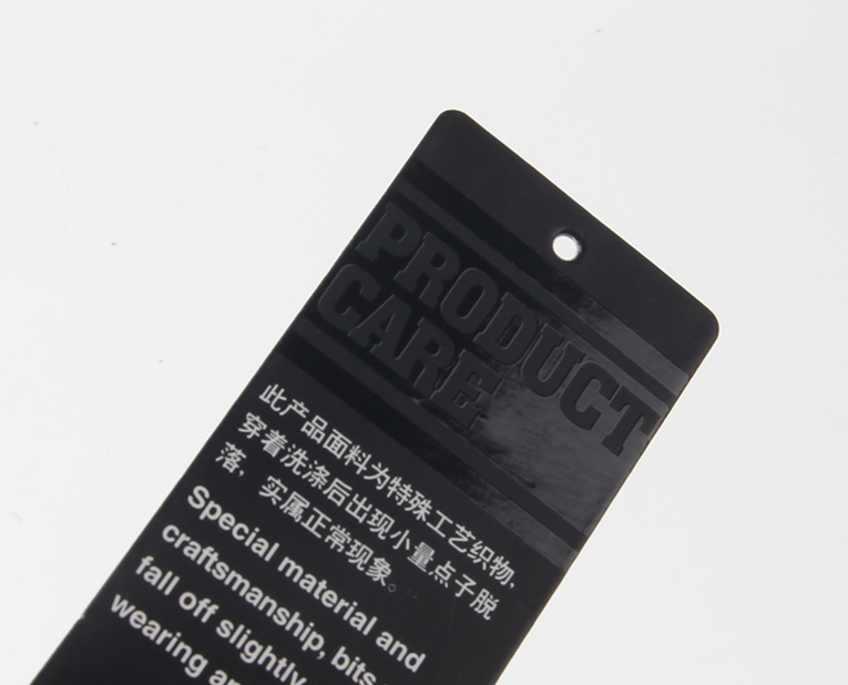 鞋子吊牌也能借助"逃跑"機器人熱度？