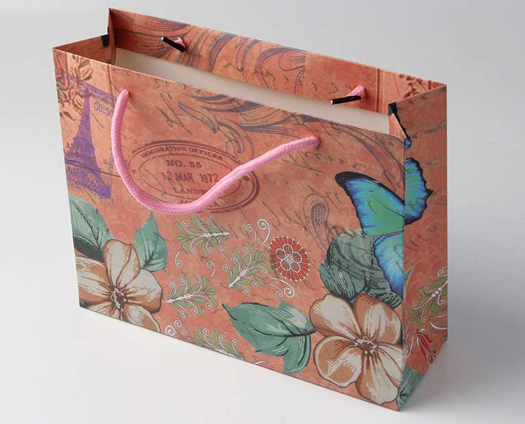 紙袋機的出現(xiàn)和茶葉禮品袋訂制的衍生 紙袋機的出現(xiàn)和茶葉禮品袋訂制的衍生