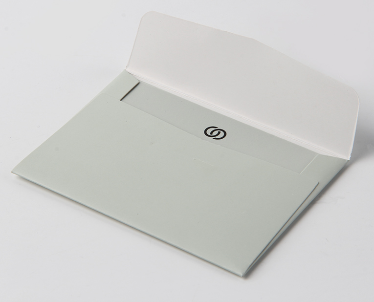 早期在產(chǎn)能過剩的環(huán)境下襯衫吊牌訂制要怎么調(diào)整自己迎合市場 早期在產(chǎn)能過剩的環(huán)境下襯衫吊牌訂制要怎么調(diào)整自己迎合市場