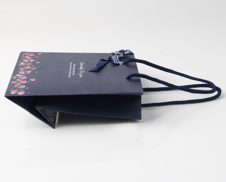 美容產(chǎn)品紙袋生產(chǎn)廠家的覆膜技術好壞居然被這個因素所左右 美容產(chǎn)品紙袋生產(chǎn)廠家的覆膜技術好壞居然被這個因素所左右