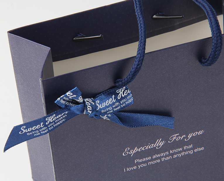 美容產(chǎn)品紙袋生產(chǎn)廠家的覆膜技術好壞居然被這個因素所左右 美容產(chǎn)品紙袋生產(chǎn)廠家的覆膜技術好壞居然被這個因素所左右