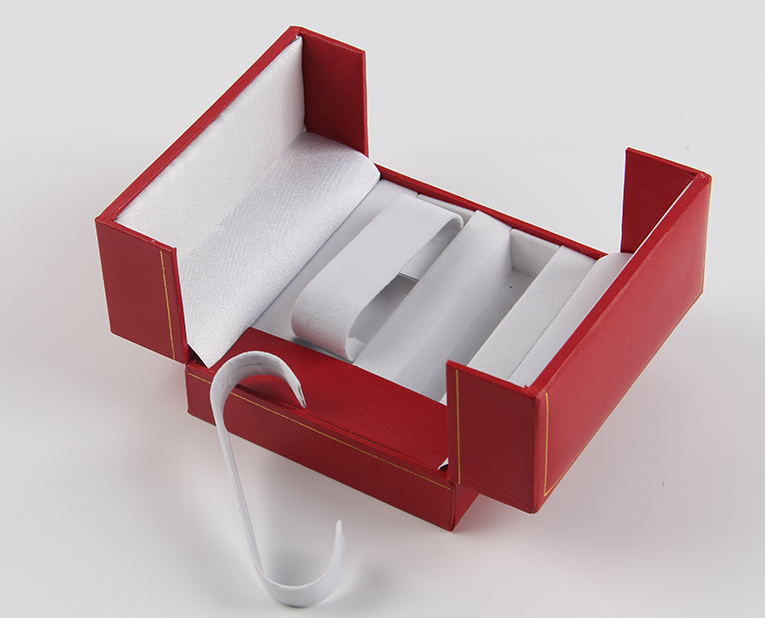 你的盒子油墨脫粉?看看手表包裝盒生產(chǎn)廠家是怎么解決的吧 你的盒子油墨脫粉?看看手表包裝盒生產(chǎn)廠家是怎么解決的吧