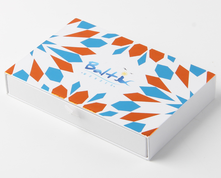 另外一個(gè)印刷出現(xiàn)白點(diǎn)的原因終究被面膜精裝盒廠家斬落 另外一個(gè)印刷出現(xiàn)白點(diǎn)的原因終究被面膜精裝盒廠家斬落