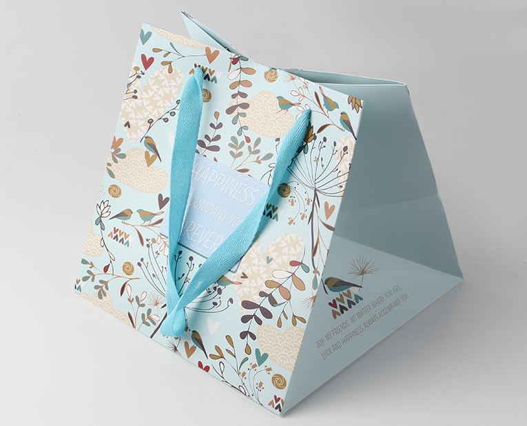 抗凍光油,讓化妝品禮品袋廠在冬天也能換發光彩 抗凍光油,讓化妝品禮品袋廠在冬天也能換發光彩