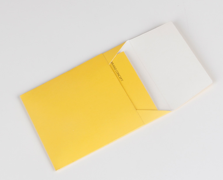 大批量的吊牌顏色迥異?探究衣服紙牌廠意味深長的秘密 大批量的吊牌顏色迥異?探究衣服紙牌廠意味深長的秘密