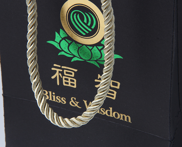 to皮具商家:從紙袋生產的工人們的精神看穿廠家的資質 to皮具商家:從紙袋生產的工人們的精神看穿廠家的資質