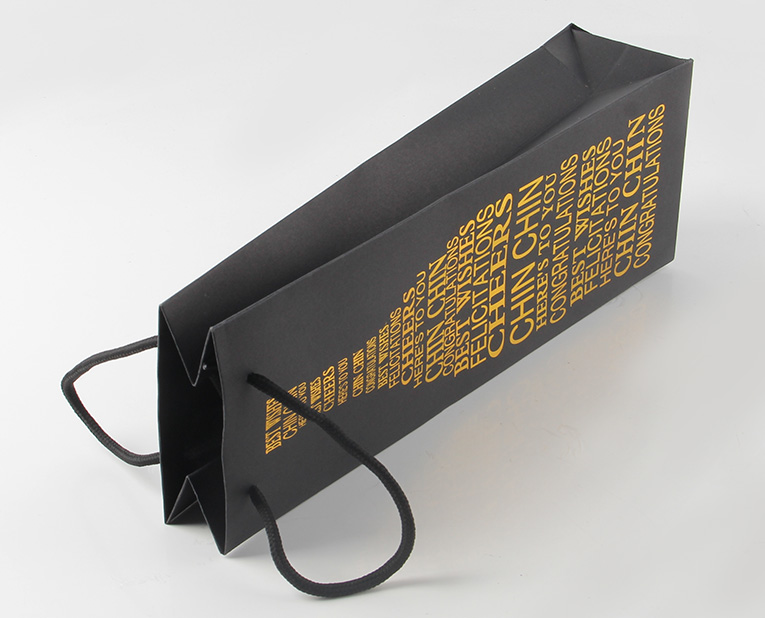 皮具禮品袋定做的質(zhì)量，其實(shí)能由&ldquo;啞巴&rdquo;傳遞出來