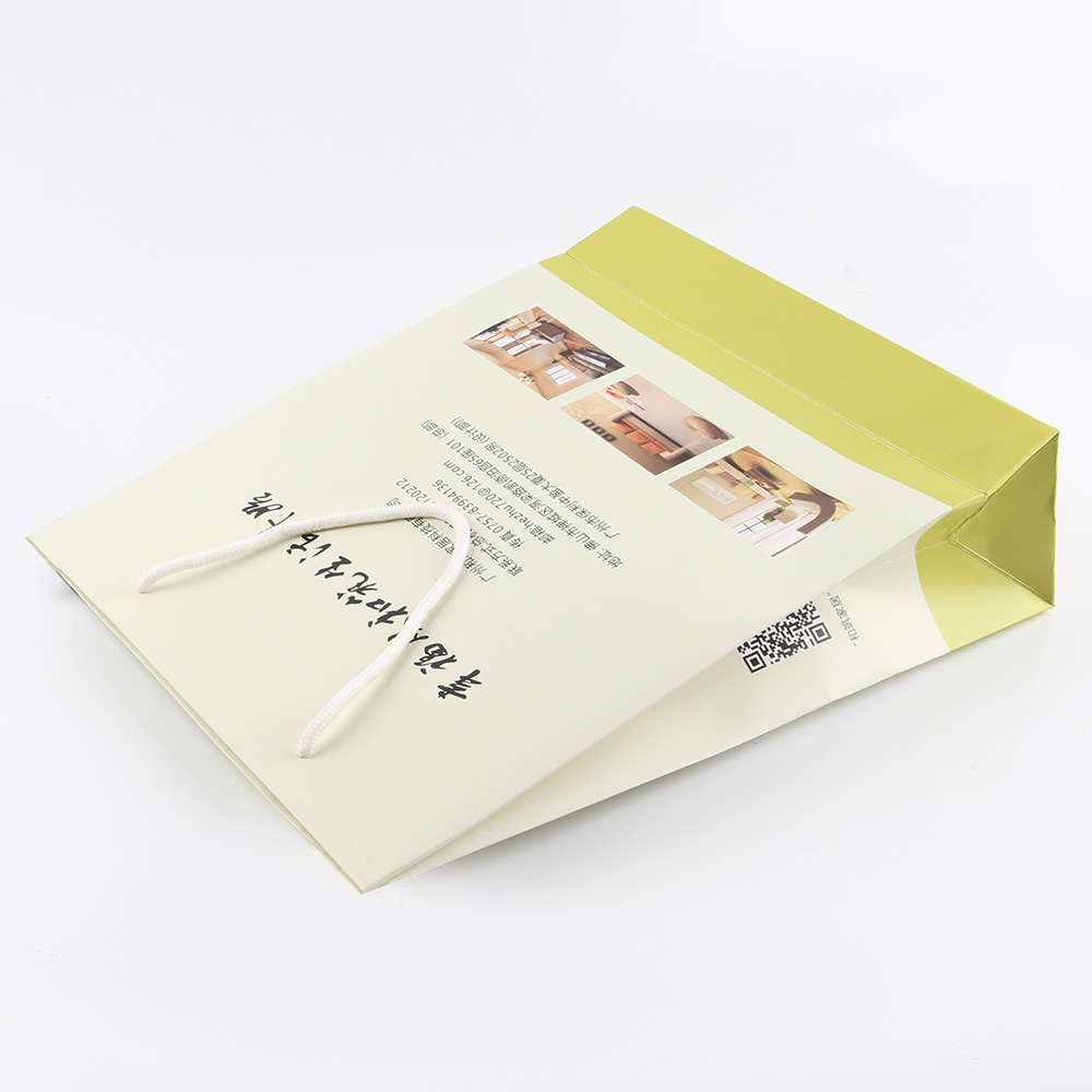 衣服紙袋工廠的業(yè)務(wù)同事,寫下了和客戶溝通的精髓 衣服紙袋工廠的業(yè)務(wù)同事,寫下了和客戶溝通的精髓