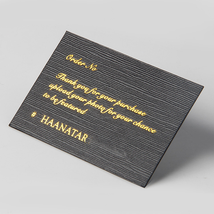 電子產品吊牌廠家給你介紹3種大小各自對應的耳機吊牌 電子產品吊牌廠家給你介紹3種大小各自對應的耳機吊牌