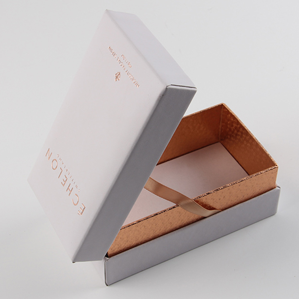 香水盒定做非常不常見的2種工藝技術 香水盒定做非常不常見的2種工藝技術