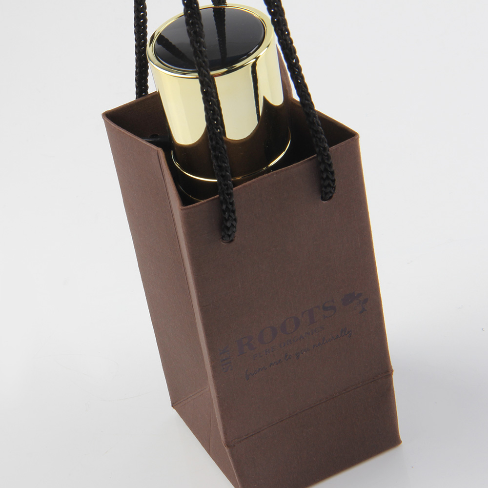 年底忙到踢腳的香水紙袋工廠常常犯這種錯 年底忙到踢腳的香水紙袋工廠常常犯這種錯