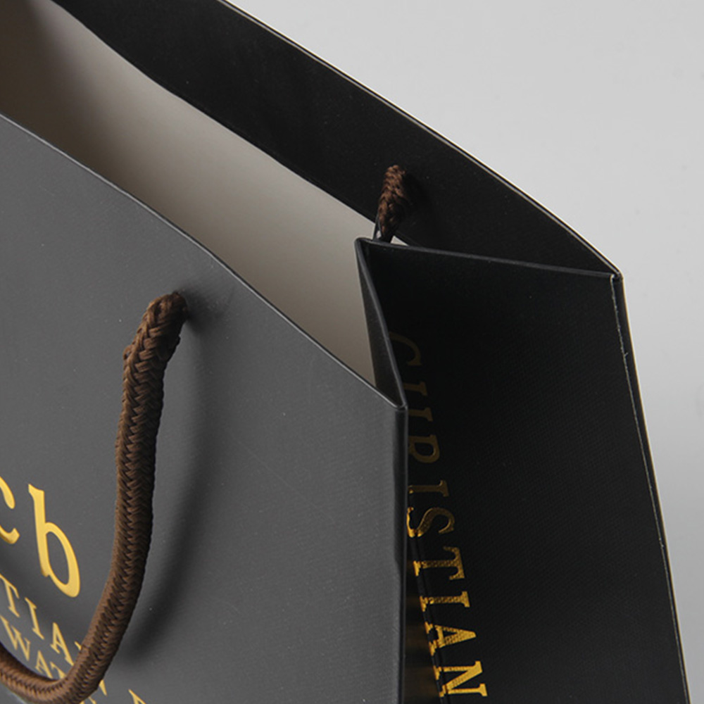 這個大膽的首飾禮品袋訂制想法，就等著這2個困難被解決了！